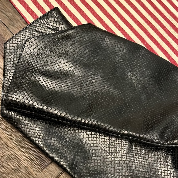 ZARA Blue Collection Snake Skin stiletto Boots - Picture 10 of 16